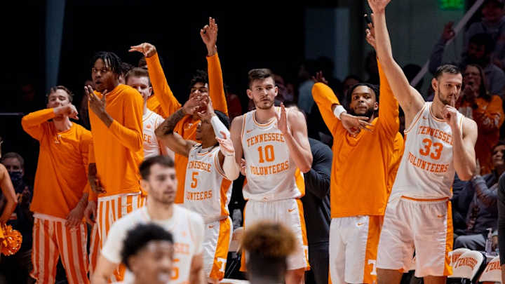 Lady Vols, Vols Improve Ranking in Latest AP Top 25