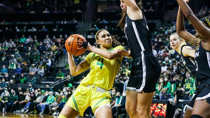 Oregon Jumps Back Into AP Poll at No. 19 Oregon Jumps Back Into AP Poll at No. 19