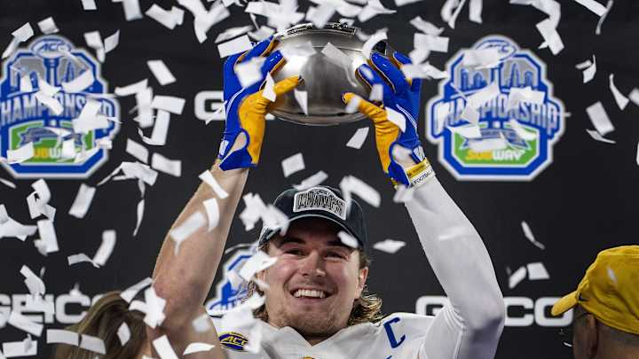 SI Mock NFL Draft: Falcons Pick Matt Ryan Successor? SI Mock NFL Draft: Falcons Pick Matt Ryan Successor?