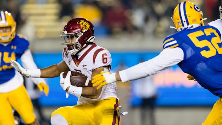 Report Details NFL Scouting Report For USC RB Vavae Malepeai