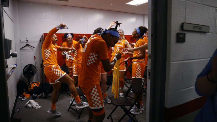 Volunteer Country on SI Podcast: Keys to Lady Vols Continuing Success, Impact of Keyen Green's Injury