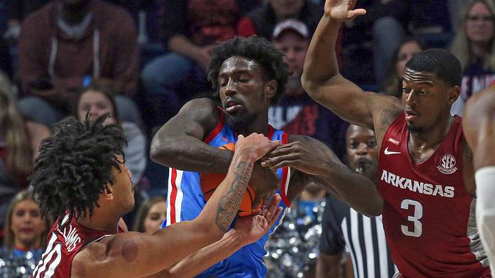Defense Coming Together for Hogs' Biggest Improvement