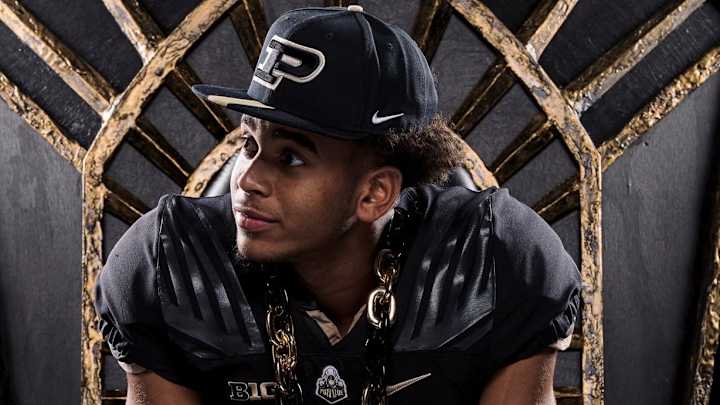 Huskies Offer Baton Rouge Teammates, Quarterback and Cornerback Huskies Offer Baton Rouge Teammates, Quarterback and Cornerback