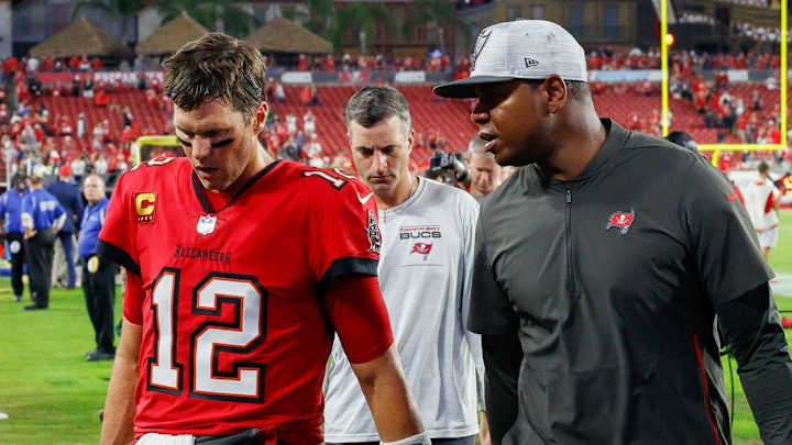 Report: Jaguars and Leftwich Not Yet Closing In on an Agreement Report: Jaguars and Leftwich Not Yet Closing In on an Agreement