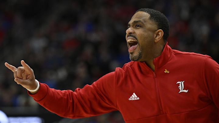 Report: Mike Pegues 'Firmly in the Mix' for George Washington Job