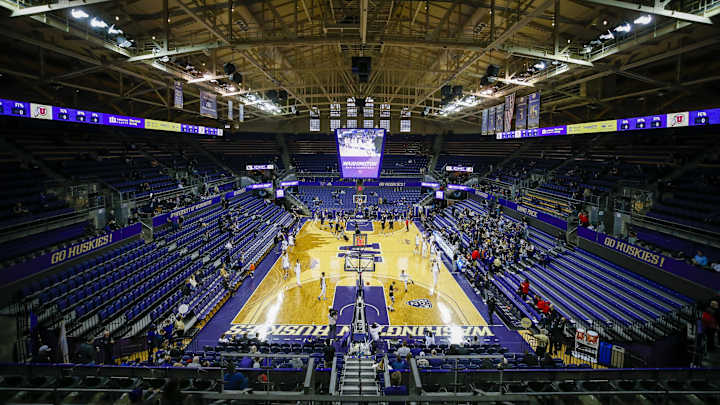 Wooden Classic Pairs UW Basketball Team Against Fresno State Wooden Classic Pairs UW Basketball Team Against Fresno State