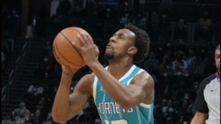 Ish Smith Saves the Day for the Hornets Ish Smith Saves the Day for the Hornets