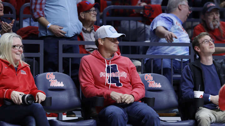 Kiffin Kicks off Week with Transfer Portal Reminder Kiffin Kicks off Week with Transfer Portal Reminder