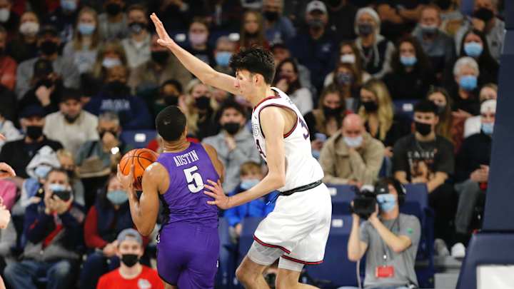 Gonzaga's Holmgren one of 10 late-season Karl Malone Award candidates