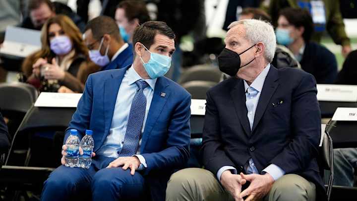 How Bills' Salary Cap Management Tactics Differ from Giants' Methods How Bills' Salary Cap Management Tactics Differ from Giants' Methods