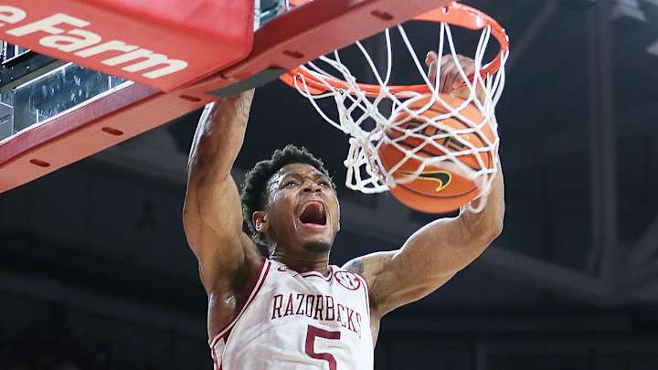 Another Jaylin Williams' Double-double Paces Hogs' Win