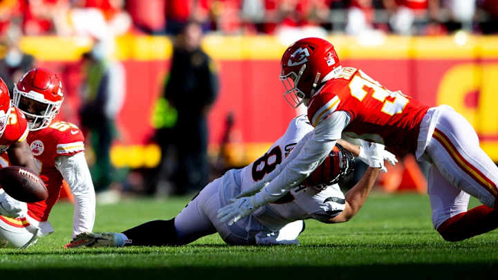 Knee Injury Prognosis for Bengals Tight End Uzomah ‘Encouraging’