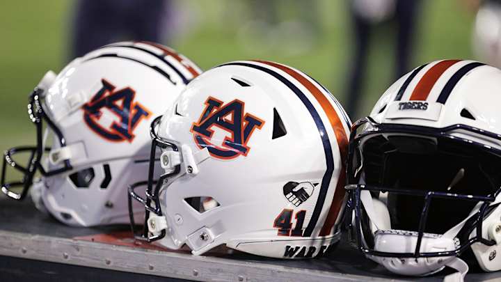 Auburn Offensive Coordinator Austin Davis Resigns Citing Personal Reasons Auburn Offensive Coordinator Austin Davis Resigns Citing Personal Reasons