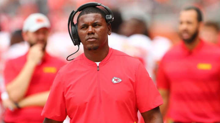 Notre Dame Coaching Profile: Deland McCullough, Running Backs