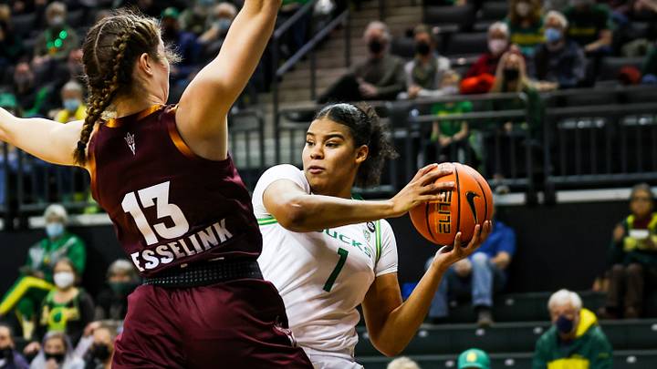 Oregon Ducks Earn Commanding 72-58 Win Over Arizona State at Home Oregon Ducks Earn Commanding 72-58 Win Over Arizona State at Home