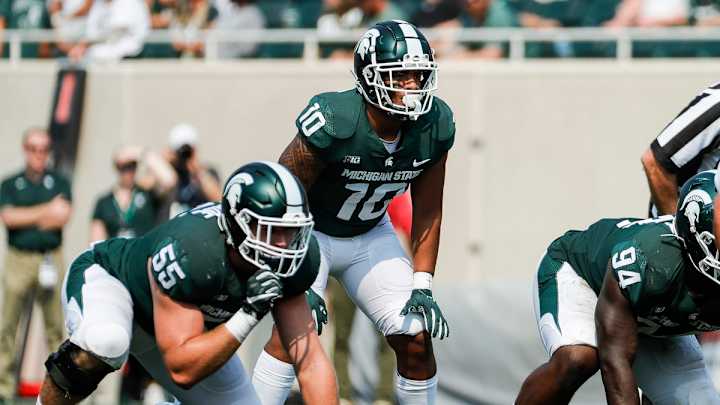 Michigan State freshman linebacker withdraws name from transfer portal