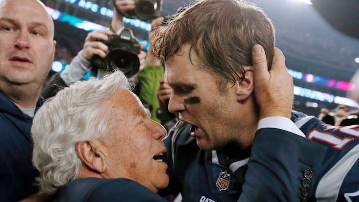 Patriots Owner Robert Kraft Congratulates Tom Brady on Career