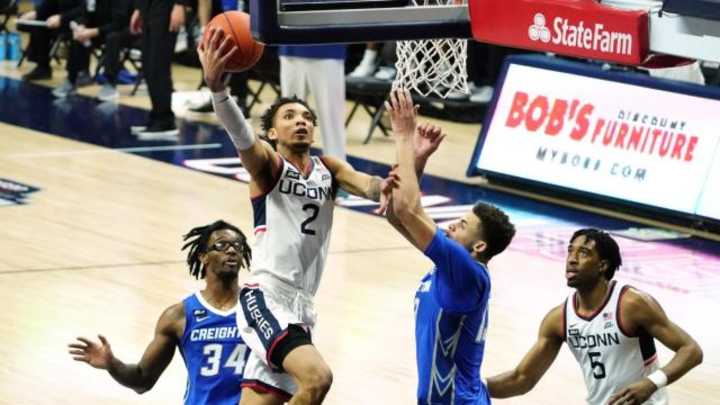 MBB: Huskies End Winning Streak With Loss To Creighton MBB: Huskies End Winning Streak With Loss To Creighton