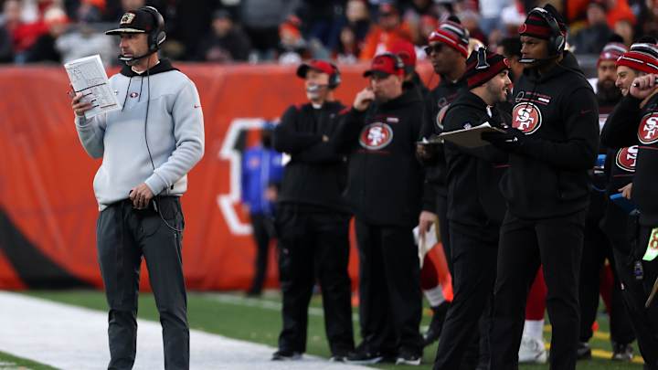 Report: Broncos Tap 49ers' Butch Barry as New OL Coach Report: Broncos Tap 49ers' Butch Barry as New OL Coach