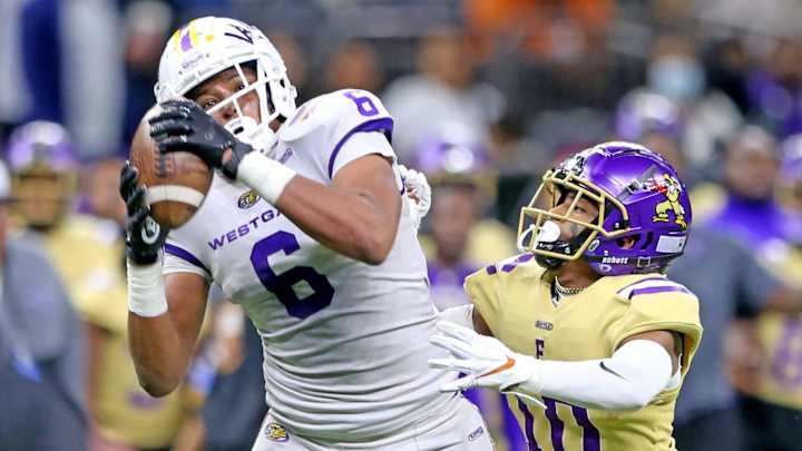 LSU Tight End Recruit Commits to Alabama After Bizarre Video With Brian Kelly LSU Tight End Recruit Commits to Alabama After Bizarre Video With Brian Kelly