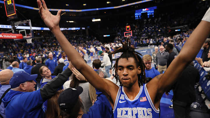 Report: Emoni Bates' Status For Thursday's Game Against UC in Question