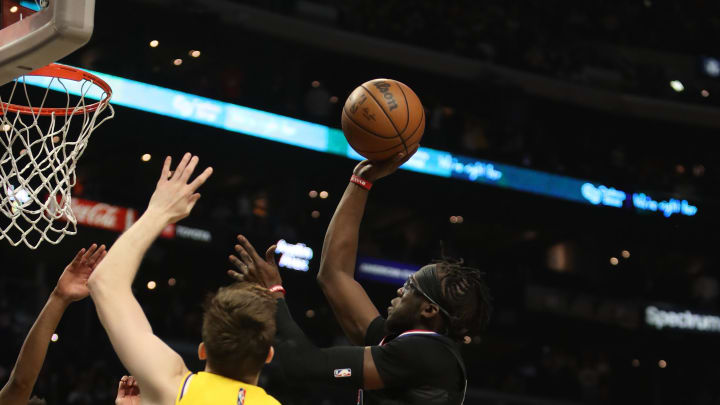 Reggie Jackson’s Late-Game Layup Seals Victory for Clippers in Battle for Los Angeles Reggie Jackson’s Late-Game Layup Seals Victory for Clippers in Battle for Los Angeles