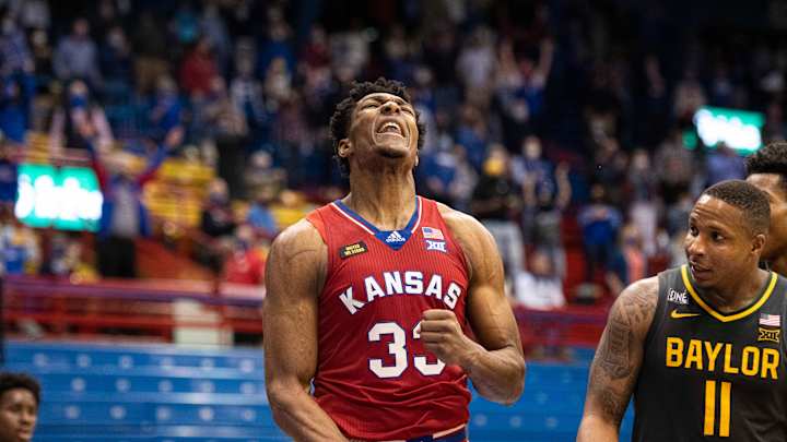Baylor Bears at Kansas Jayhawks: Game Predictions