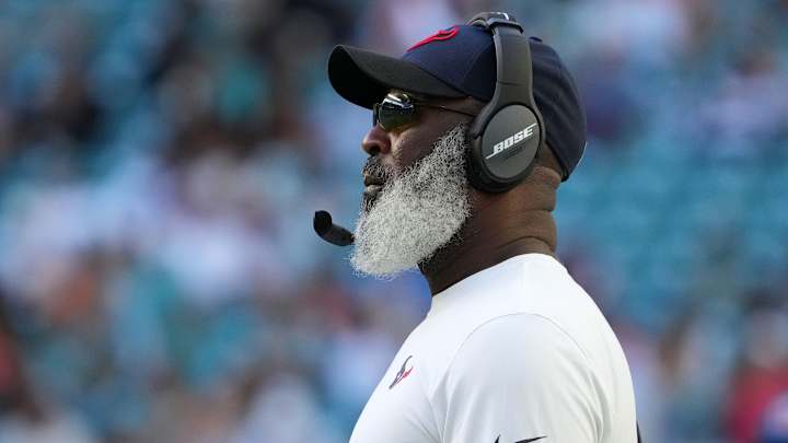 Lovie Fest: Texans' Players Embrace New Head Coach