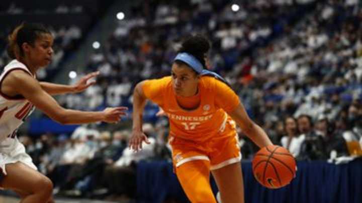 Lady Vols Fall to Rival UConn, Lose Third Straight Road Game