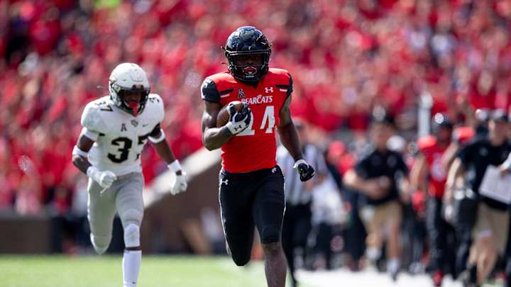 Senior Bowl Standout: Should Falcons Target Rugged Cincinnati Runner?