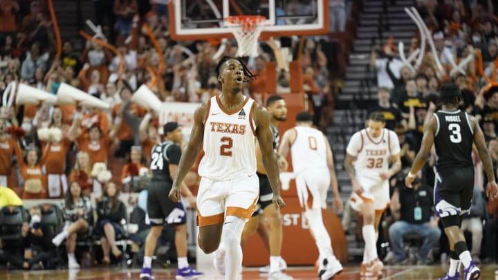 Texas Longhorns at Kansas Jayhawks: Preview & Players to Watch Texas Longhorns at Kansas Jayhawks: Preview & Players to Watch