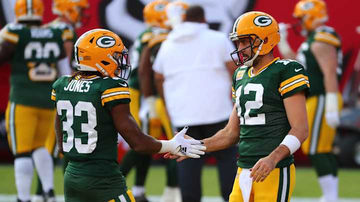 Aaron Jones Believes Aaron Rodgers Will Return to Packers In 2022