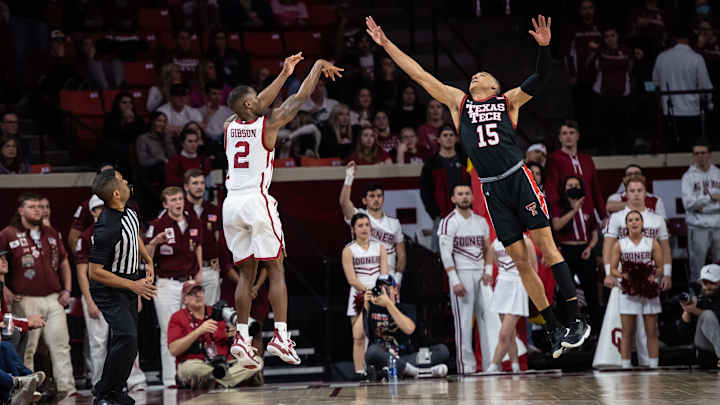 Oklahoma Upsets No. 9 Texas Tech Behind Umoja Gibson's Massive Night