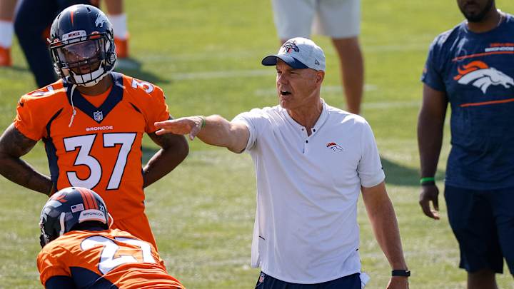 Vikings Hiring Ex-Broncos DC Ed Donatell as Their New Defensive Coordinator Vikings Hiring Ex-Broncos DC Ed Donatell as Their New Defensive Coordinator
