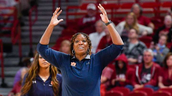 WATCH: Disappointed Johnnie Harris After Auburn Loss