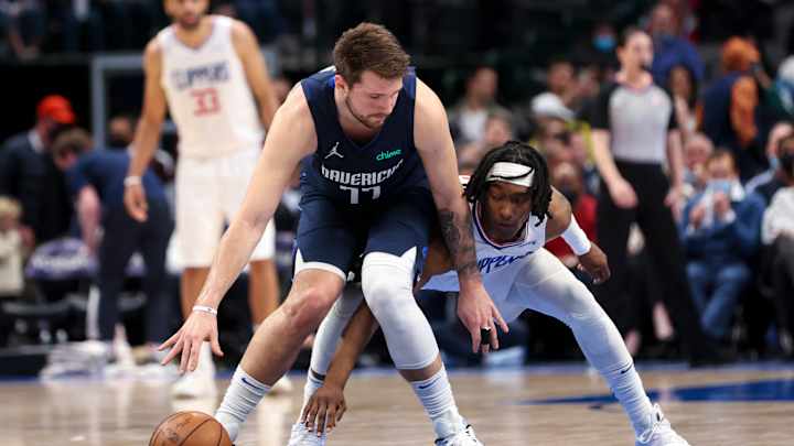 Mavs Donuts: Doncic Drops 51 Points After Porzingis Trade; NBA Deadline Roundup Mavs Donuts: Doncic Drops 51 Points After Porzingis Trade; NBA Deadline Roundup