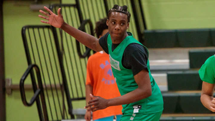 Class Of 2023 Wing Mookie Cook Updates Recruitment, UCLA's Status in Latest SI Blog
