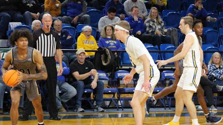 Transfer Portal Didn't Fix Everything for Former UW Hoopsters