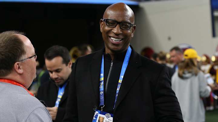 Eric Dickerson May Not Attend Super Bowl After Rams Offered Tickets ‘In the Rafters’ Eric Dickerson May Not Attend Super Bowl After Rams Offered Tickets ‘In the Rafters’