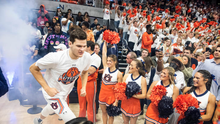 Twitter reacts to Walker Kessler being drafted by the Minnesota Timberwolves