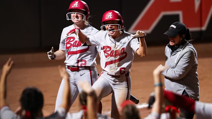 Alabama Asserts Dominance Out West with Sweep Over Oregon State, Arizona Alabama Asserts Dominance Out West with Sweep Over Oregon State, Arizona