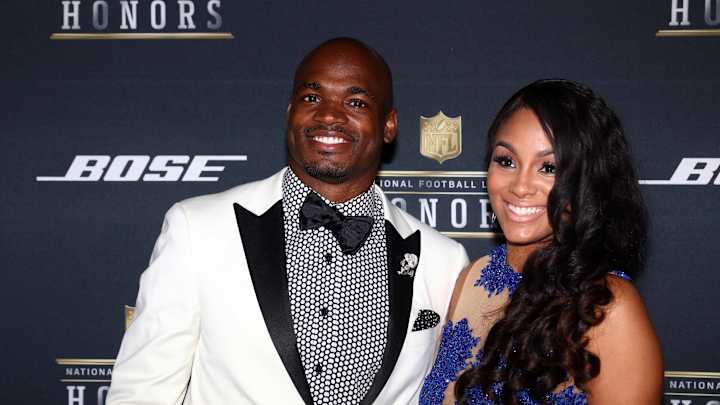 Report: Adrian Peterson Arrested on Plane After Alleged Domestic Violence Incident Report: Adrian Peterson Arrested on Plane After Alleged Domestic Violence Incident