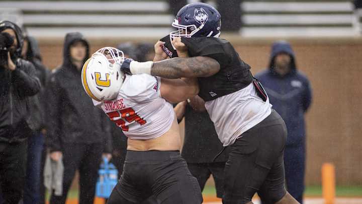 2022 NFL Draft Prospect Profile: DL Travis Jones, Connecticut