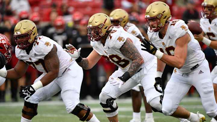 Morning Bulletin: The Search for a New Offensive Line Coach