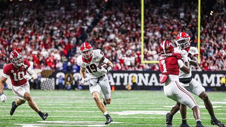 JUST IN: Brock Bowers Undergoes Surgery JUST IN: Brock Bowers Undergoes Surgery