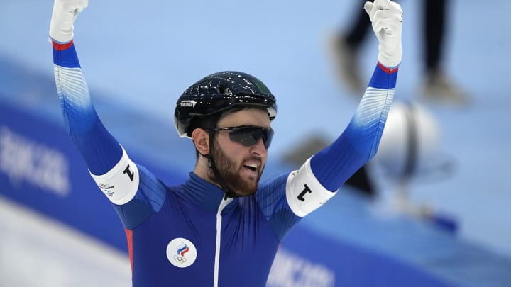 ROC Speed Skater Apologizes for Giving Double Middle Finger After Finish