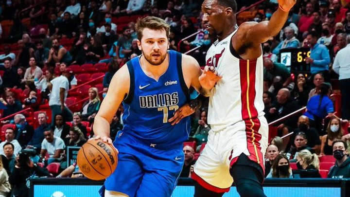 Mavs Donuts: Dallas Beats Miami, LeBron Makes History, NBA Roundup