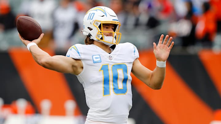 Where Oregon Ducks Landed on PFF's Top 101 NFL Players Following 2021 Season Where Oregon Ducks Landed on PFF's Top 101 NFL Players Following 2021 Season