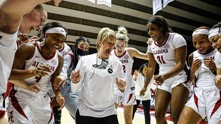 Alabama Women's Basketball Using Off-The-Court Bonding to Breed On-The-Court Success