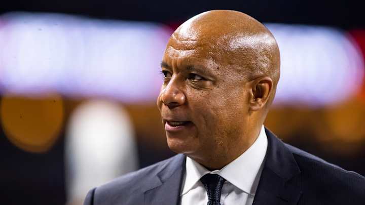 Big Ten Commissioner Kevin Warren Releases Statement on Failed CFP Expansion Big Ten Commissioner Kevin Warren Releases Statement on Failed CFP Expansion